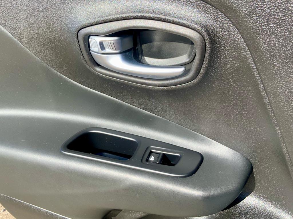 Thumbnail: 2019 Jeep Renegade - 49