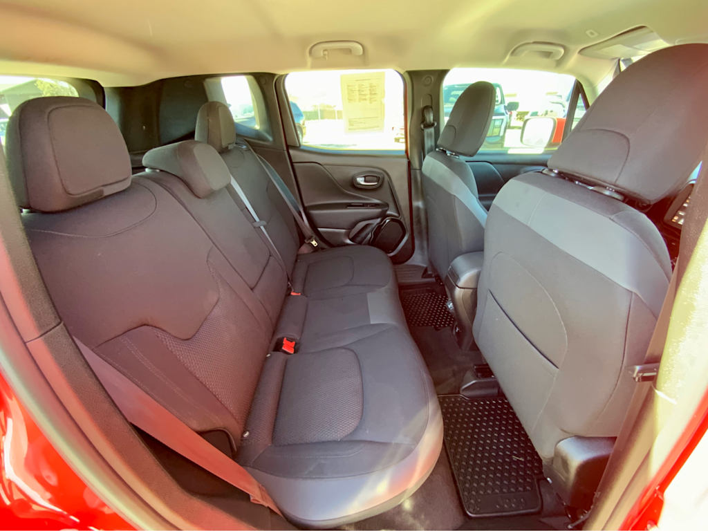 Thumbnail: 2019 Jeep Renegade - 30