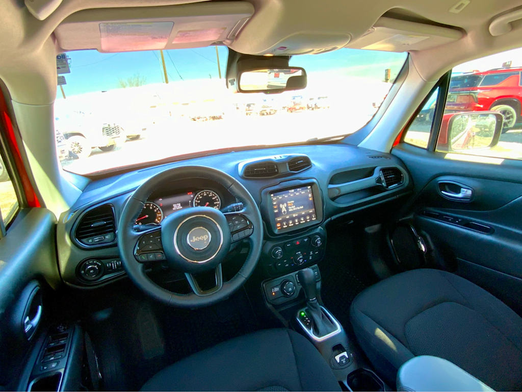 Thumbnail: 2019 Jeep Renegade - 9