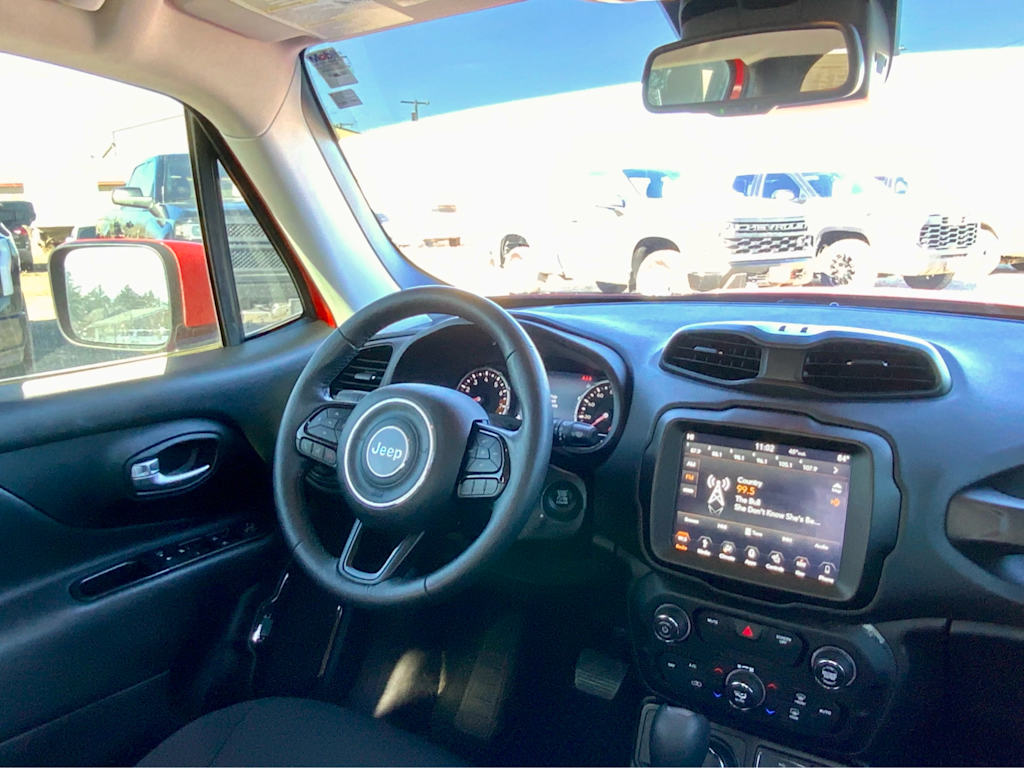 Thumbnail: 2019 Jeep Renegade - 36