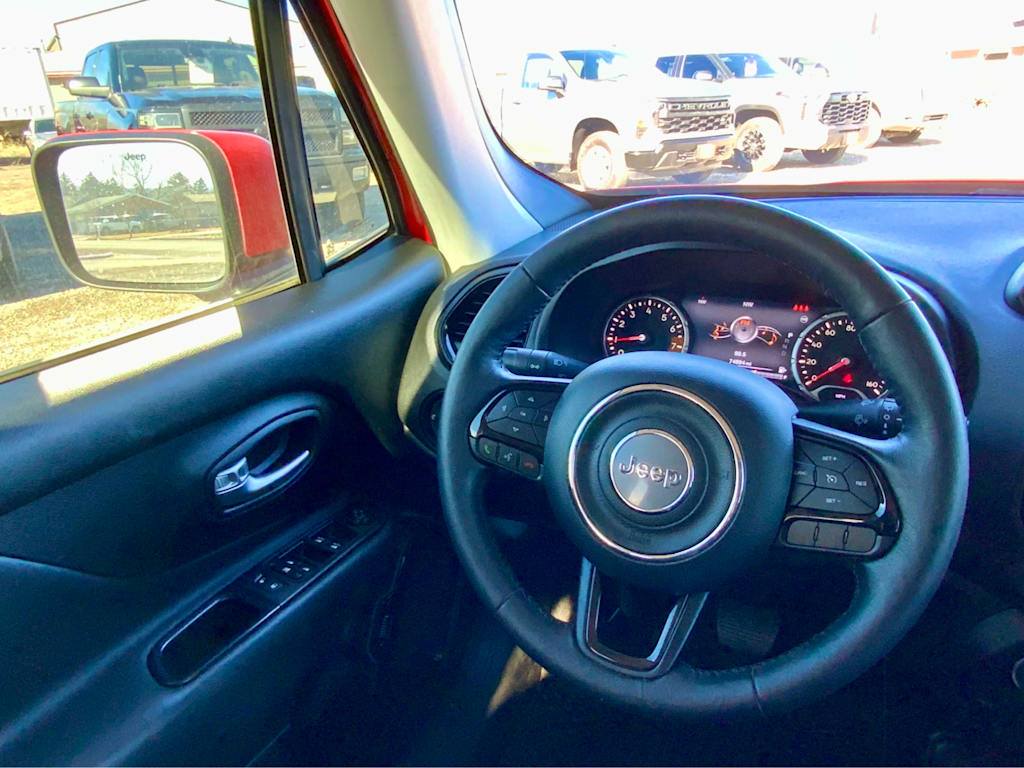 Thumbnail: 2019 Jeep Renegade - 38