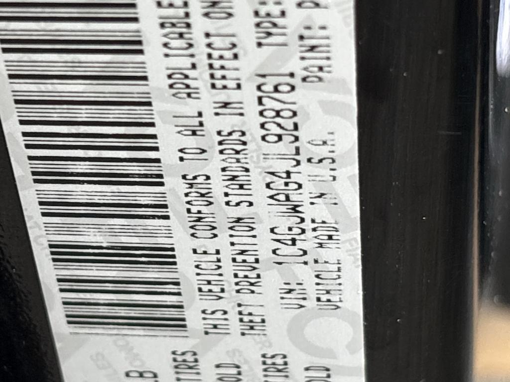 Thumbnail: 2018 Jeep Wrangler - 14