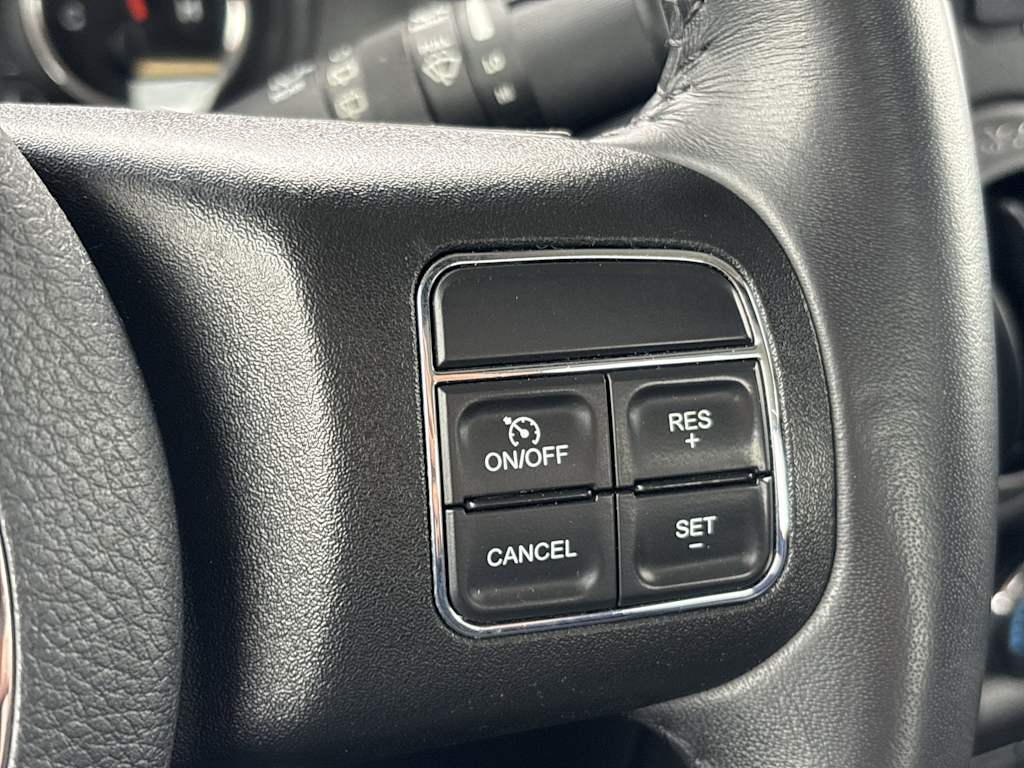 Thumbnail: 2018 Jeep Wrangler - 29