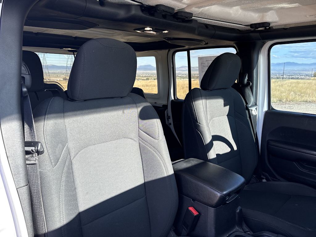 Thumbnail: 2020 Jeep Wrangler - 6