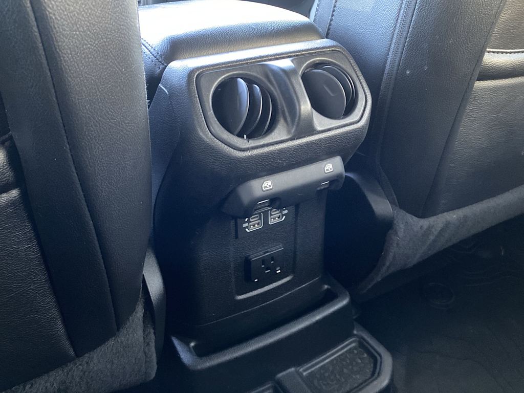 Thumbnail: 2021 Jeep Wrangler - 36