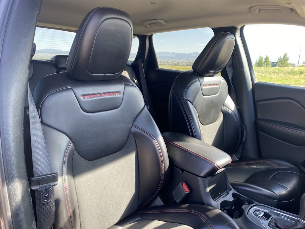 Thumbnail: 2019 Jeep Cherokee - 10
