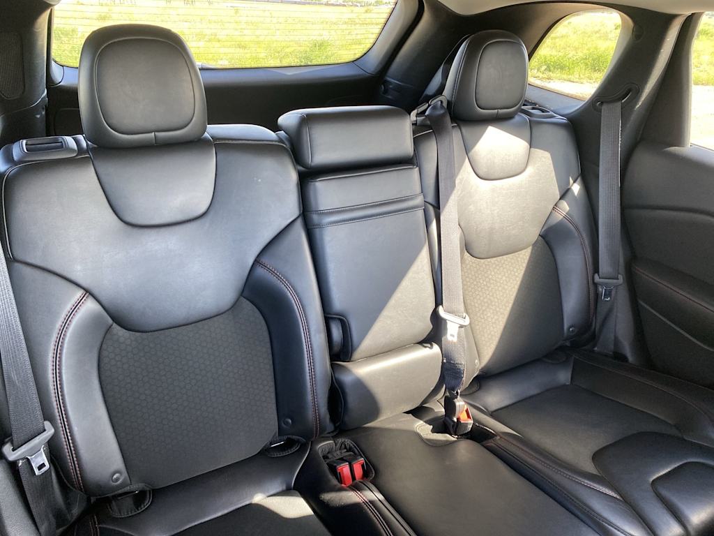 Thumbnail: 2019 Jeep Cherokee - 36