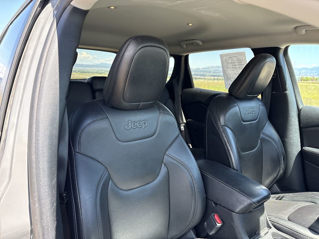 Thumbnail: 2020 Jeep Cherokee - 5