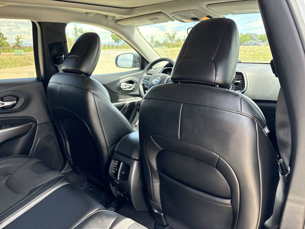 Thumbnail: 2022 Jeep Cherokee - 11