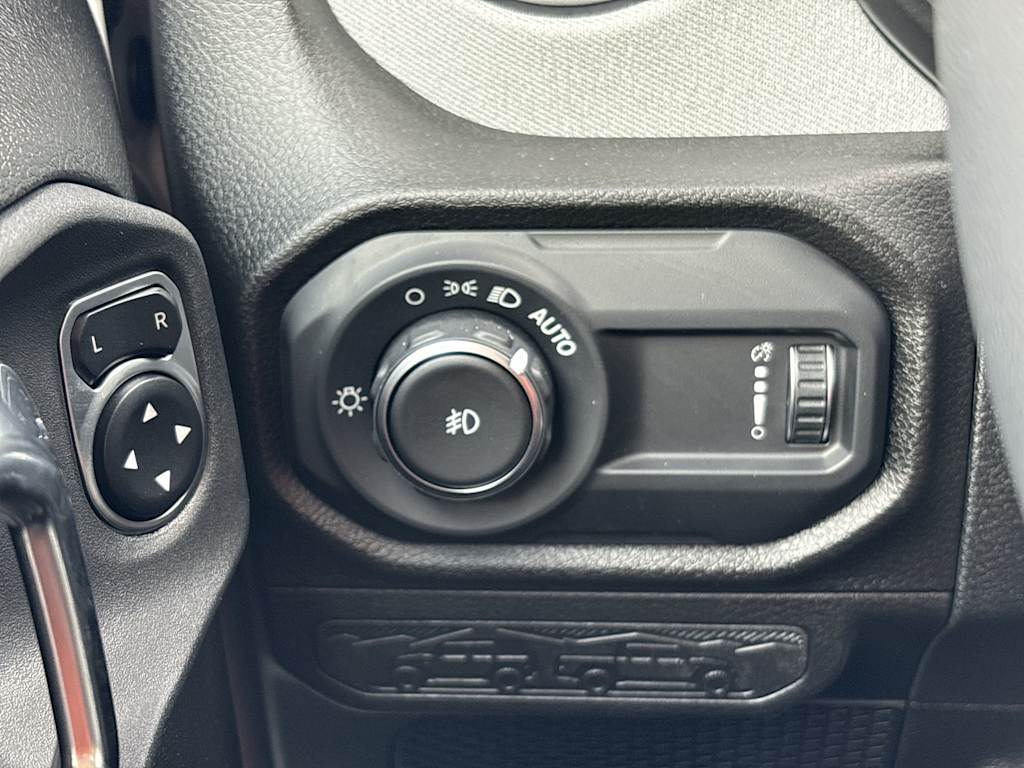 Thumbnail: 2026 Jeep Wrangler - 27
