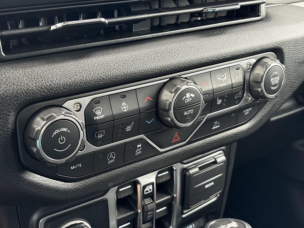 Thumbnail: 2026 Jeep Wrangler - 29