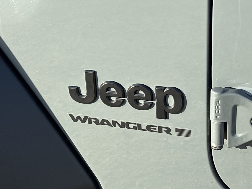 Thumbnail: 2024 Jeep Wrangler - 7