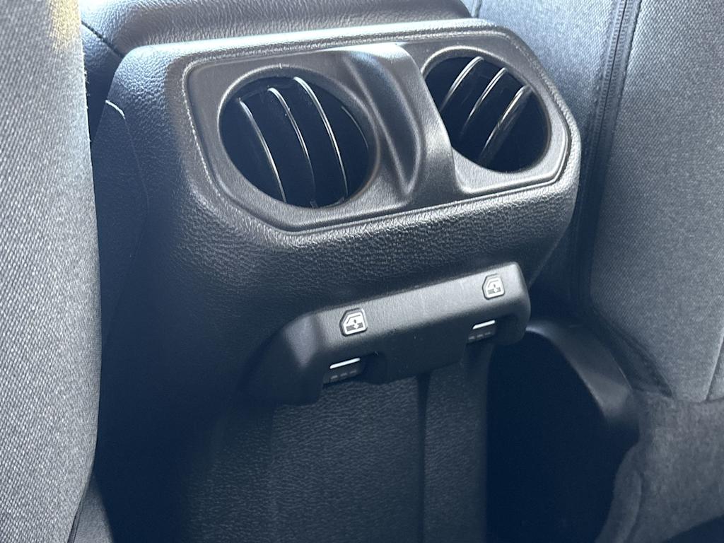 Thumbnail: 2024 Jeep Wrangler - 36