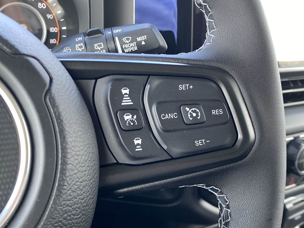 Thumbnail: 2026 Jeep Wrangler - 33