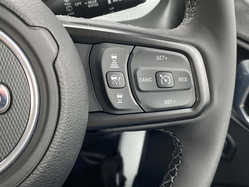 Thumbnail: 2025 Jeep Wrangler - 25