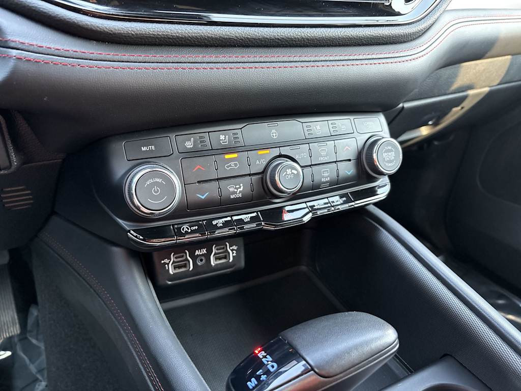 Thumbnail: 2024 Dodge Durango - 28