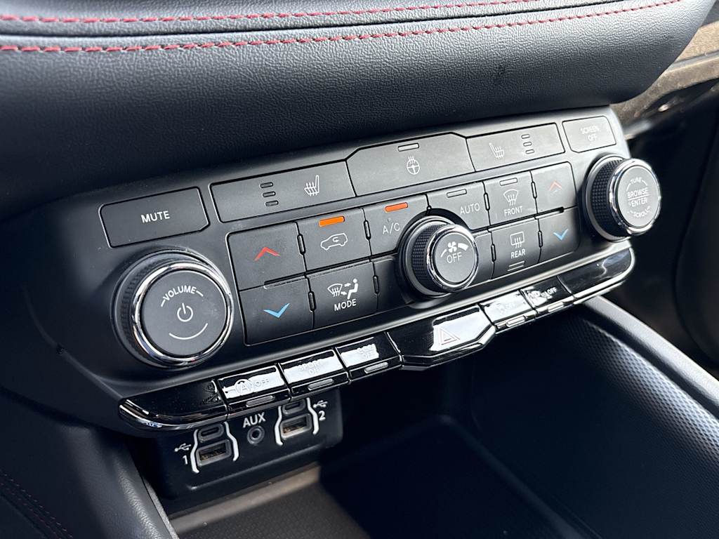 Thumbnail: 2025 Dodge Durango - 28