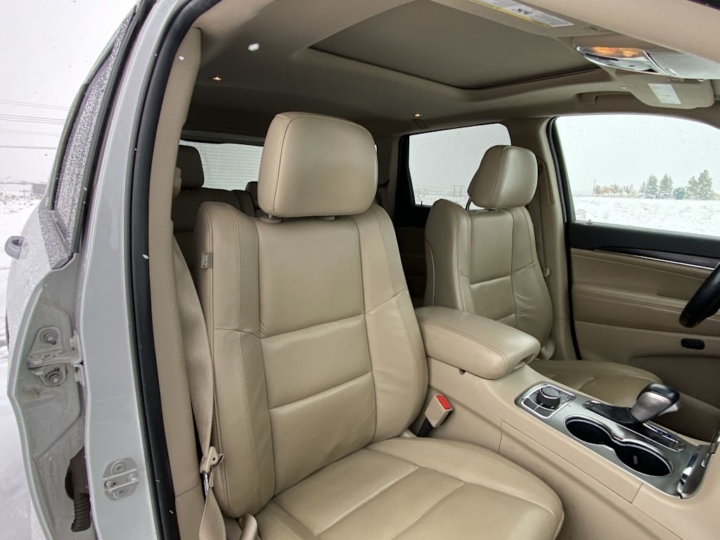 Thumbnail: 2020 Jeep Grand Cherokee - 6