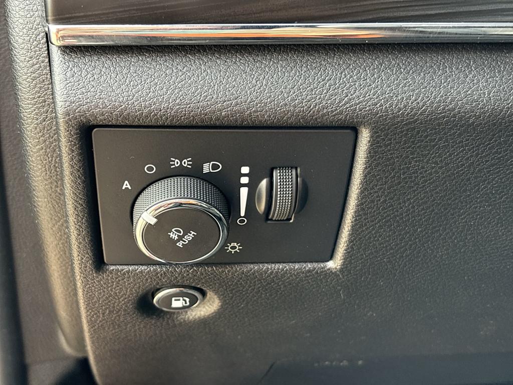 Thumbnail: 2021 Jeep Grand Cherokee - 27