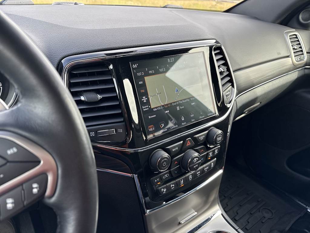 Thumbnail: 2021 Jeep Grand Cherokee - 12