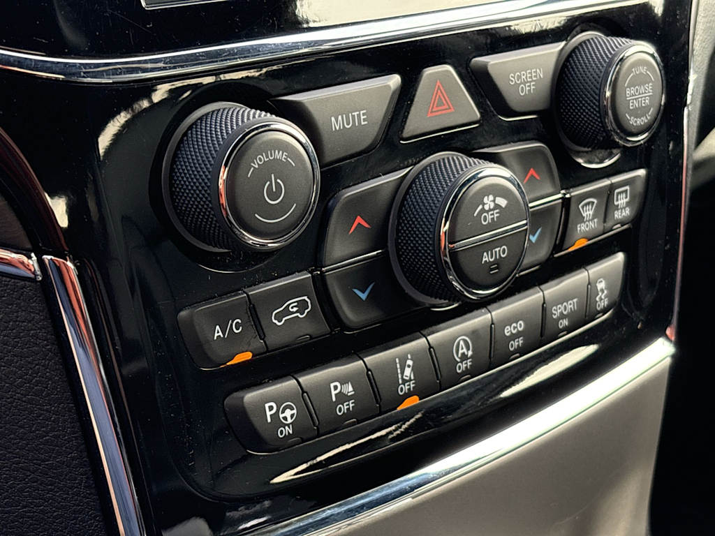 Thumbnail: 2021 Jeep Grand Cherokee - 28