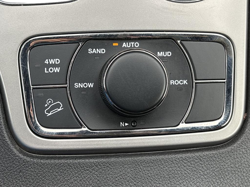 Thumbnail: 2021 Jeep Grand Cherokee - 29