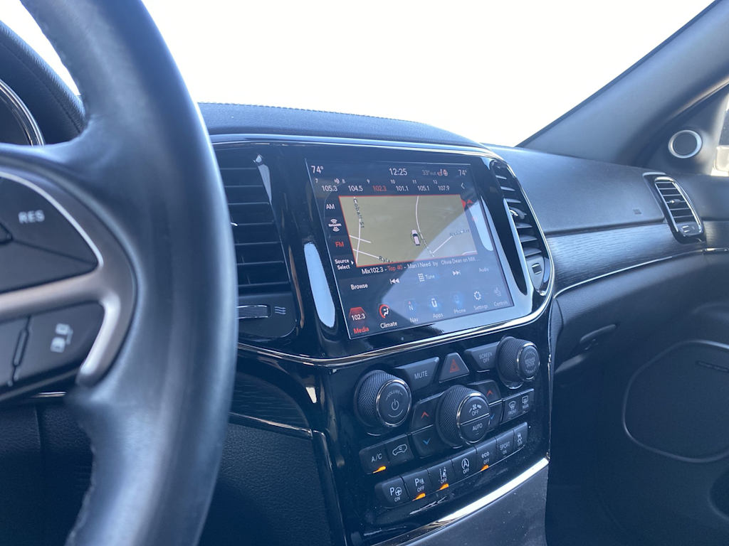 Thumbnail: 2020 Jeep Grand Cherokee - 8