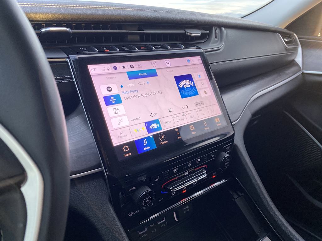 Thumbnail: 2023 Jeep Grand Cherokee - 8