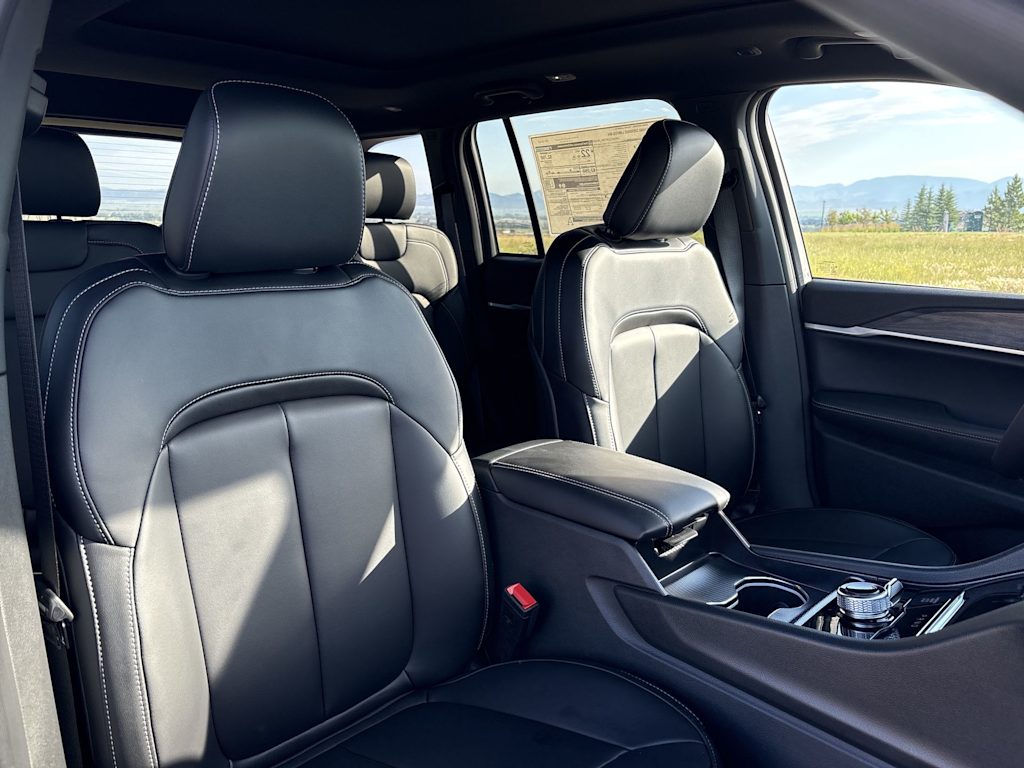 Thumbnail: 2026 Jeep Grand Cherokee - 10