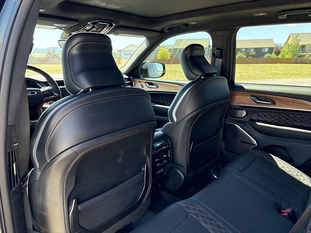 Thumbnail: 2023 Jeep Grand Cherokee - 11