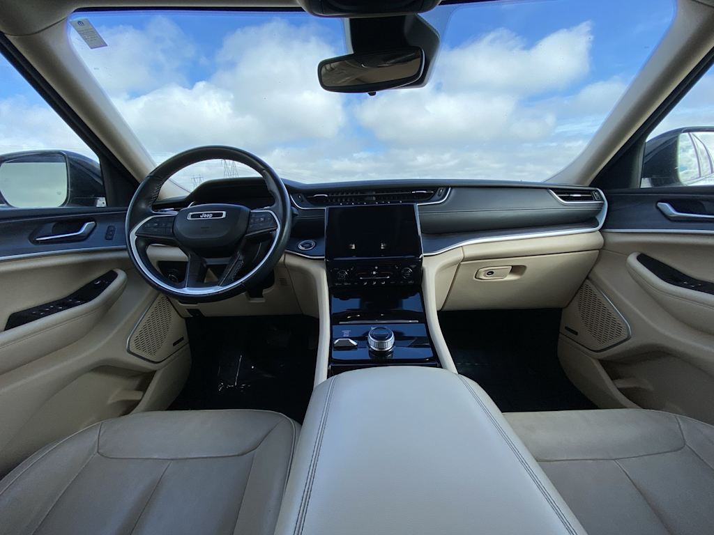 Thumbnail: 2022 Jeep Grand Cherokee L - 2