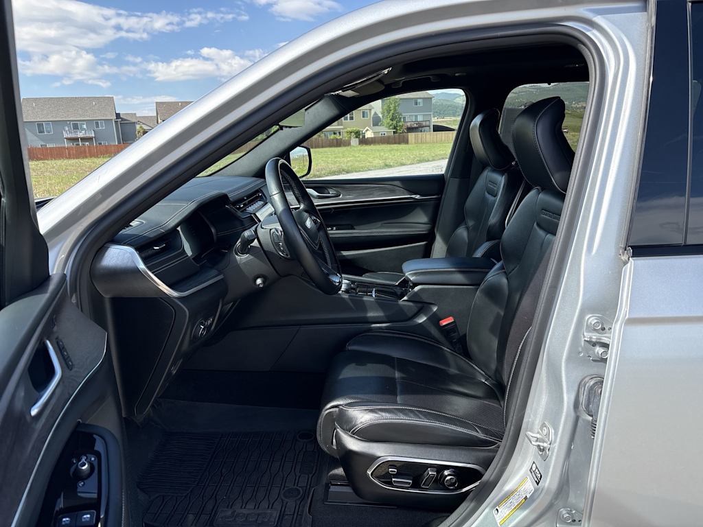Thumbnail: 2022 Jeep Grand Cherokee L - 9
