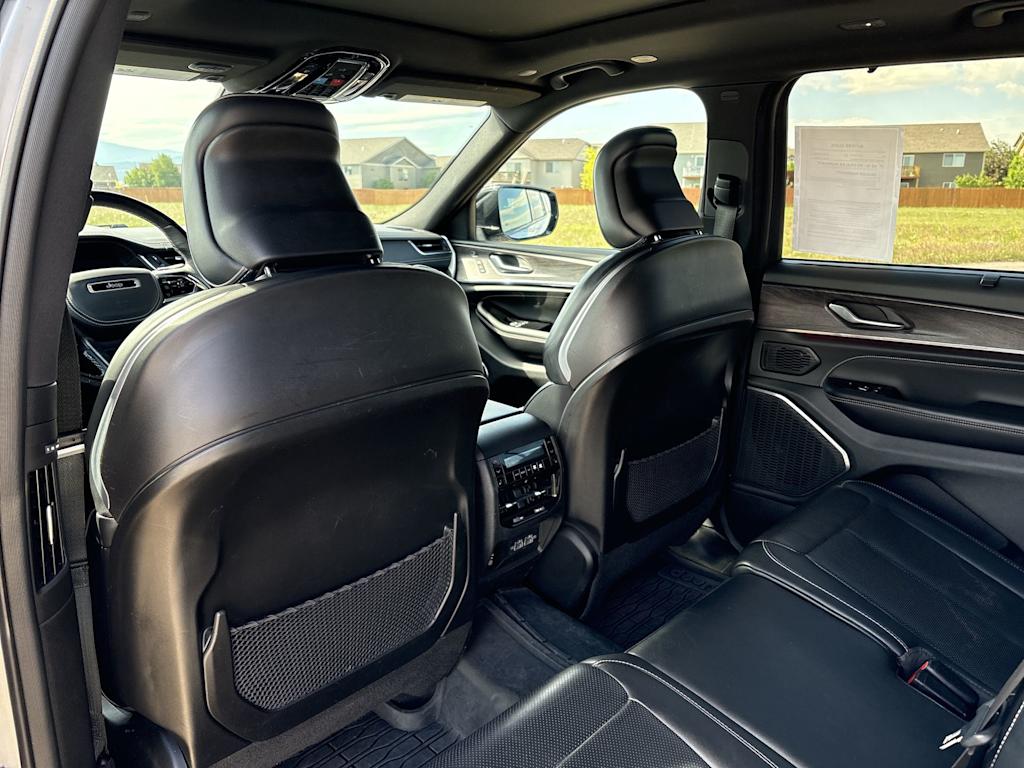 Thumbnail: 2022 Jeep Grand Cherokee L - 11