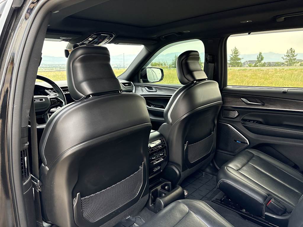 Thumbnail: 2022 Jeep Grand Cherokee L - 11