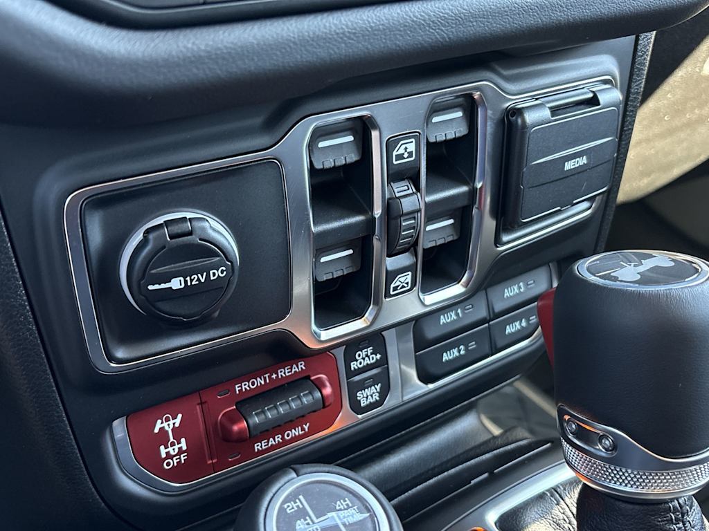 Thumbnail: 2026 Jeep Wrangler - 27