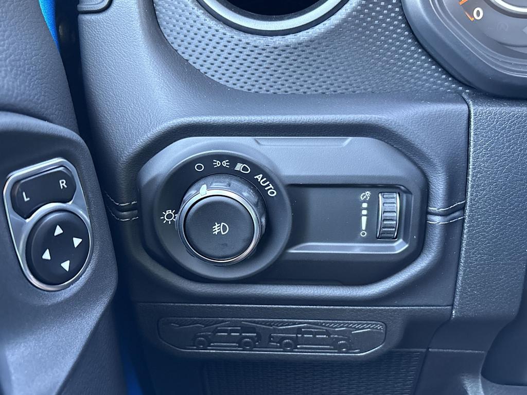 Thumbnail: 2026 Jeep Wrangler - 29