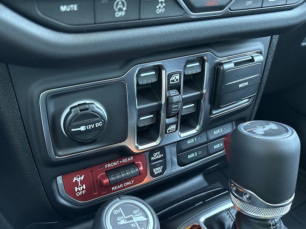 Thumbnail: 2026 Jeep Wrangler - 27
