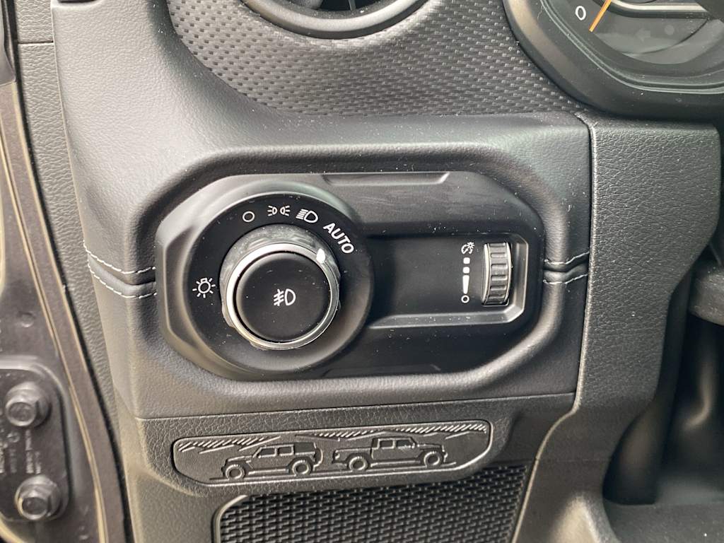 Thumbnail: 2025 Jeep Wrangler - 27