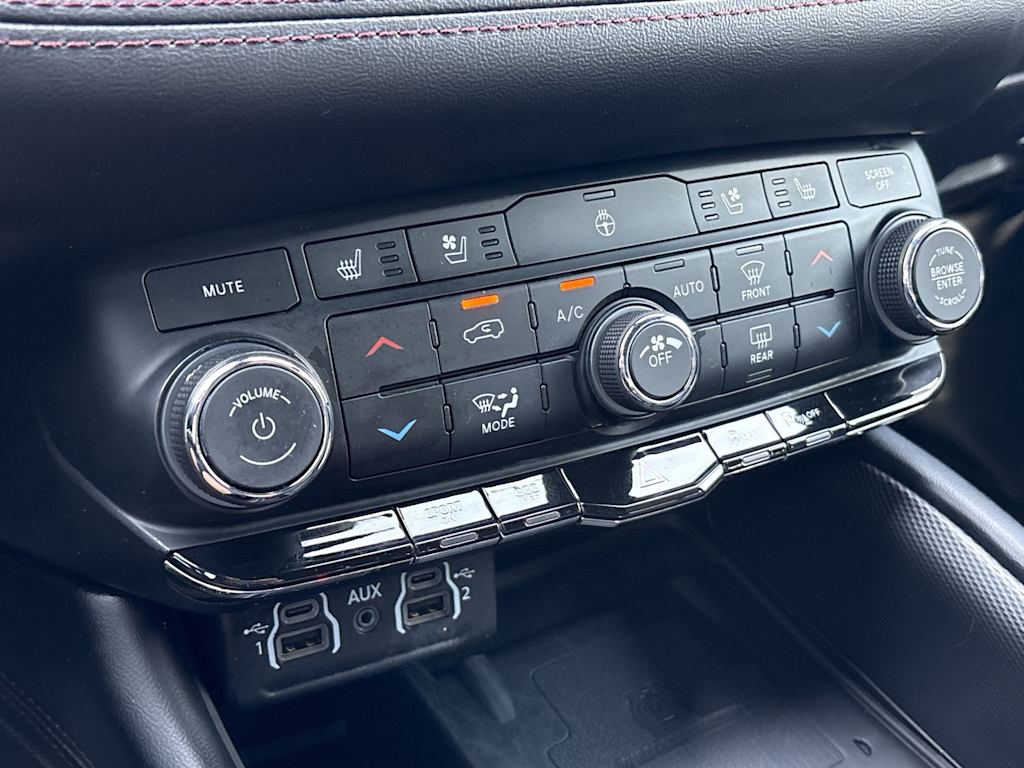 Thumbnail: 2021 Dodge Durango - 28