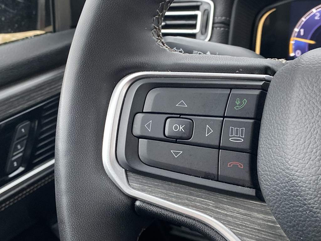 Thumbnail: 2024 Jeep Wagoneer - 26