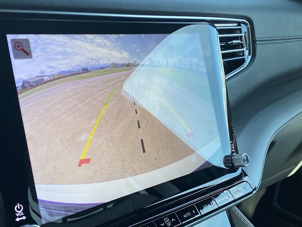 Thumbnail: 2026 Jeep Grand Wagoneer - 31
