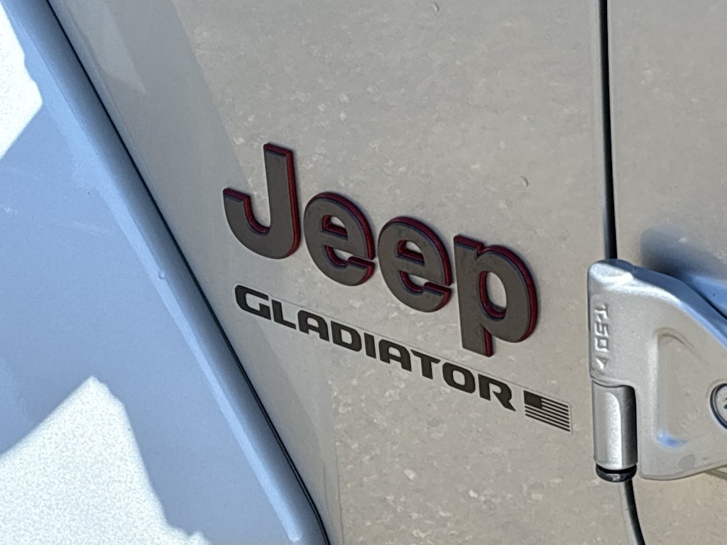 Thumbnail: 2024 Jeep Gladiator - 7