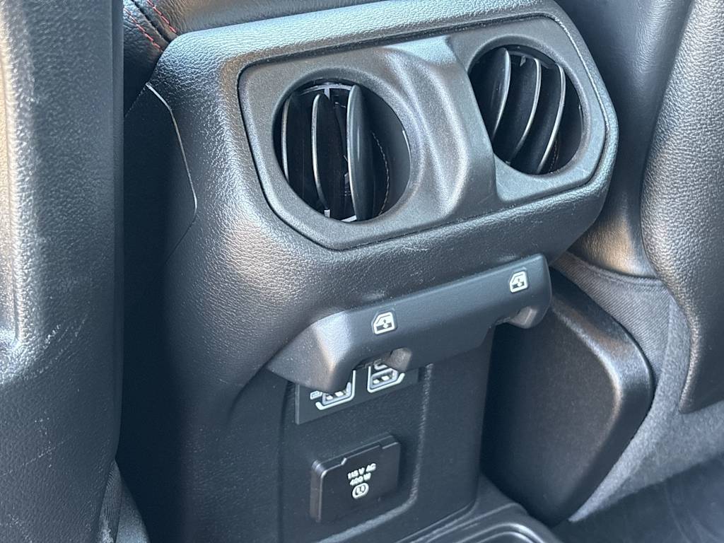 Thumbnail: 2024 Jeep Gladiator - 37