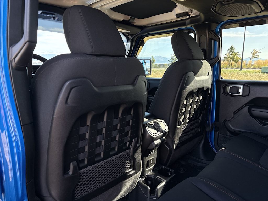 Thumbnail: 2021 Jeep Gladiator - 12