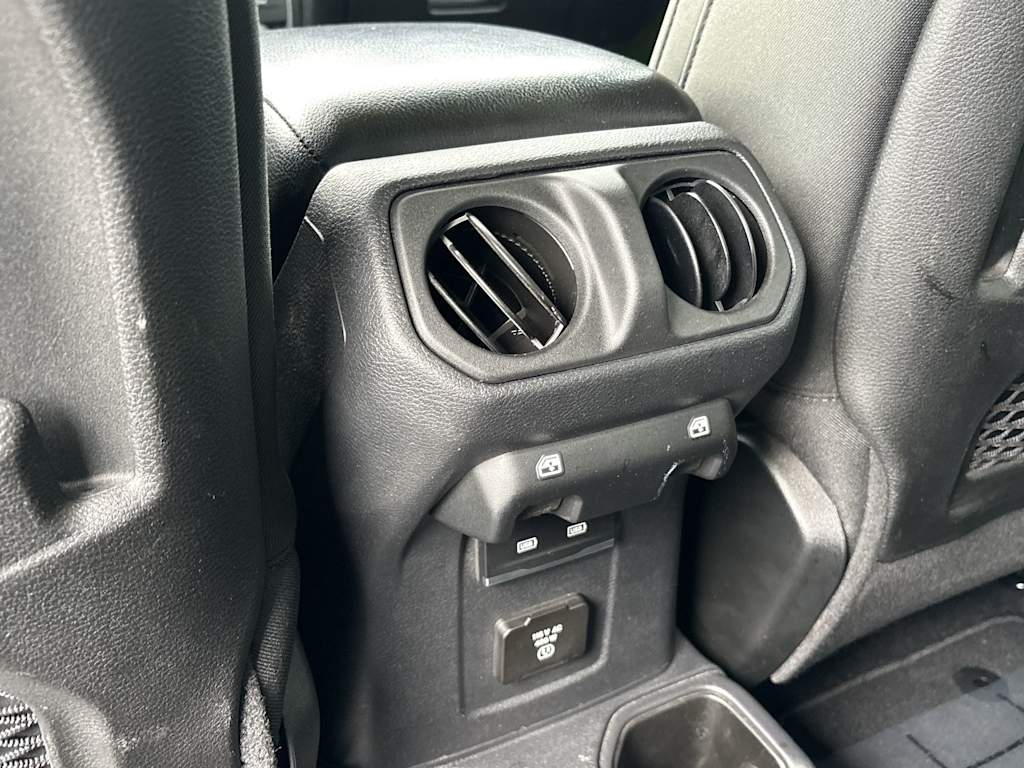 Thumbnail: 2021 Jeep Gladiator - 34