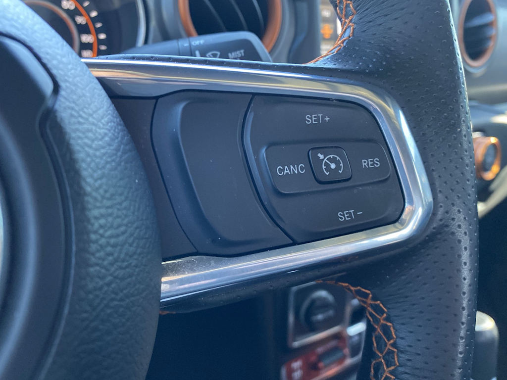 Thumbnail: 2023 Jeep Gladiator - 25