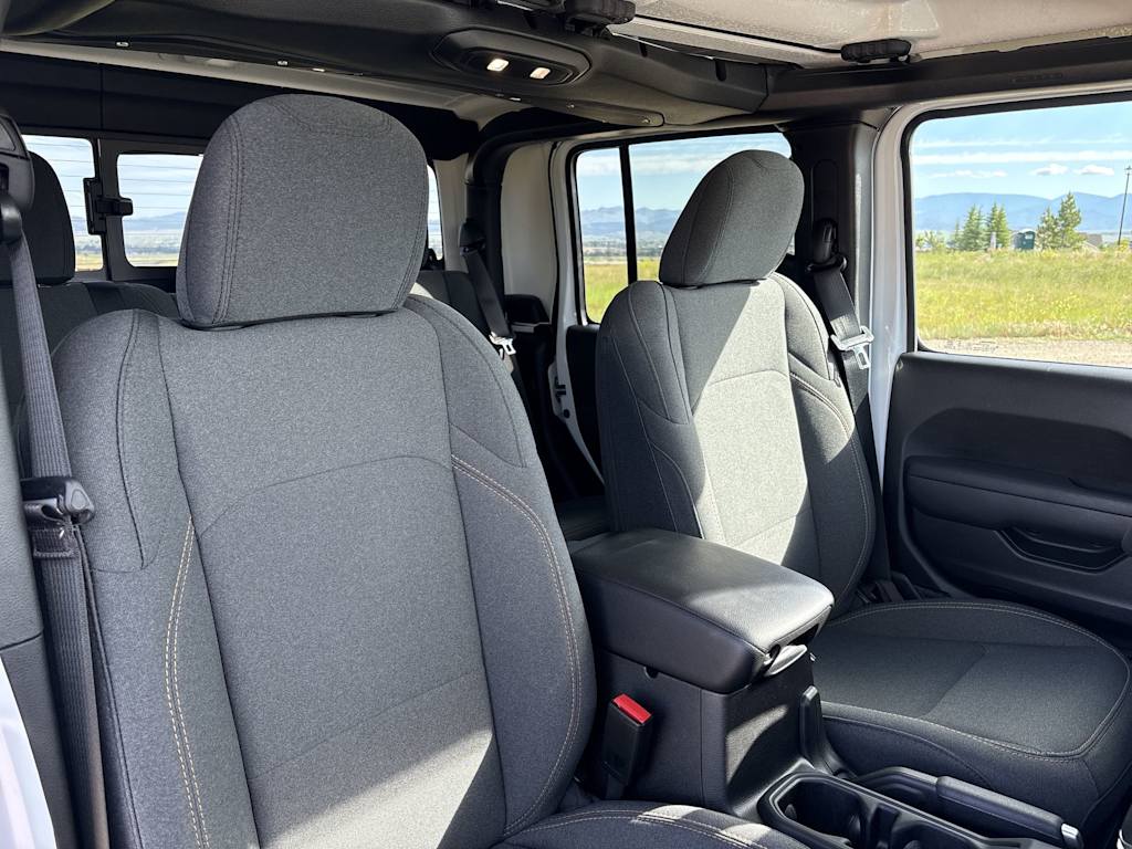 Thumbnail: 2026 Jeep Gladiator - 10