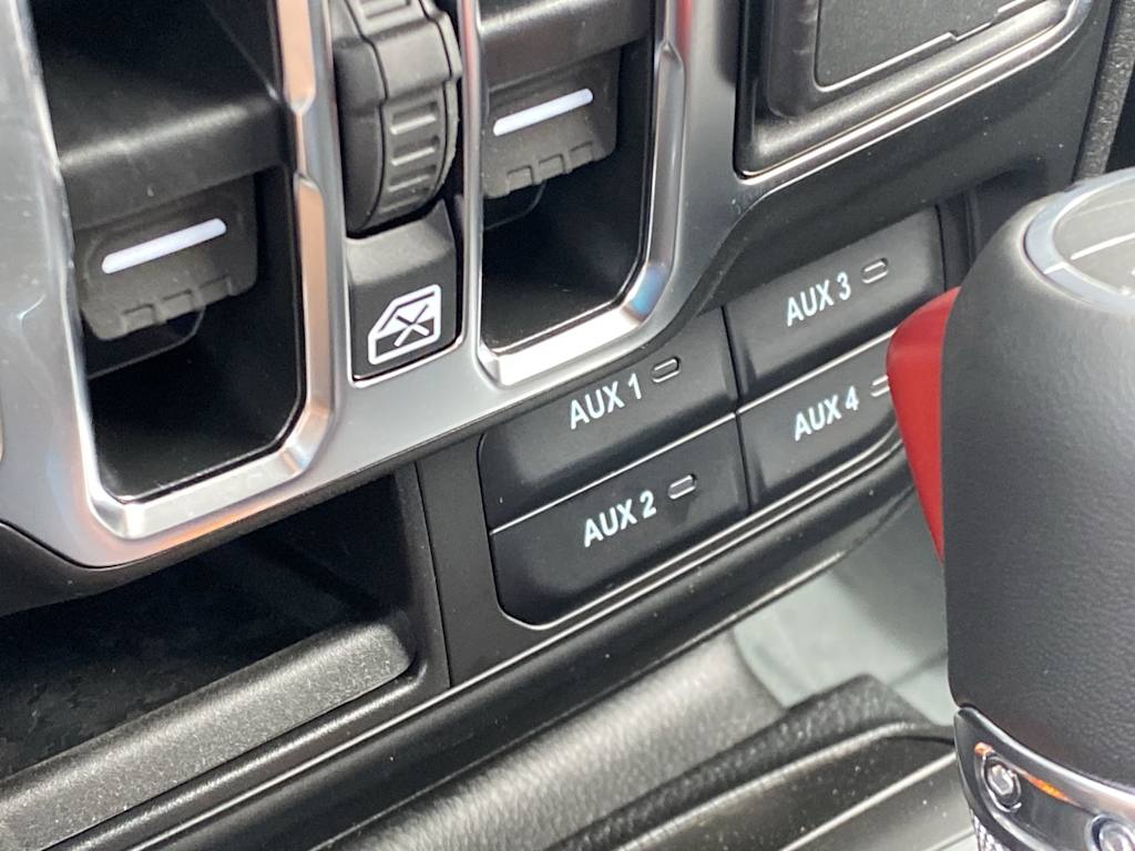 Thumbnail: 2025 Jeep Gladiator - 28