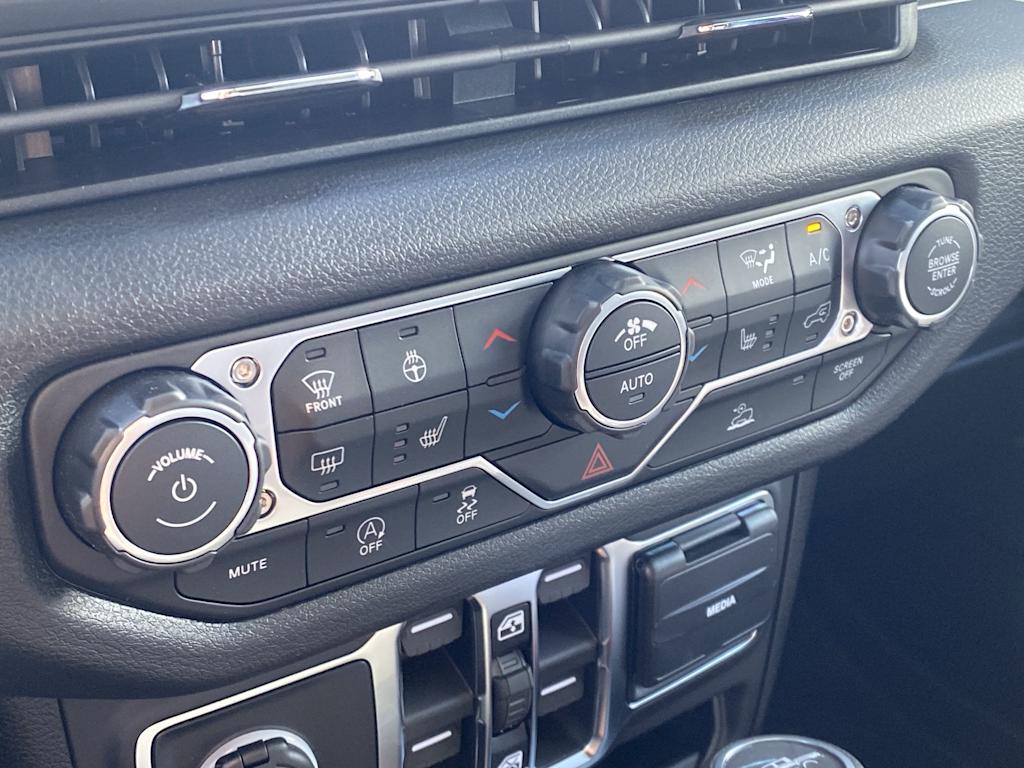 Thumbnail: 2026 Jeep Gladiator - 22