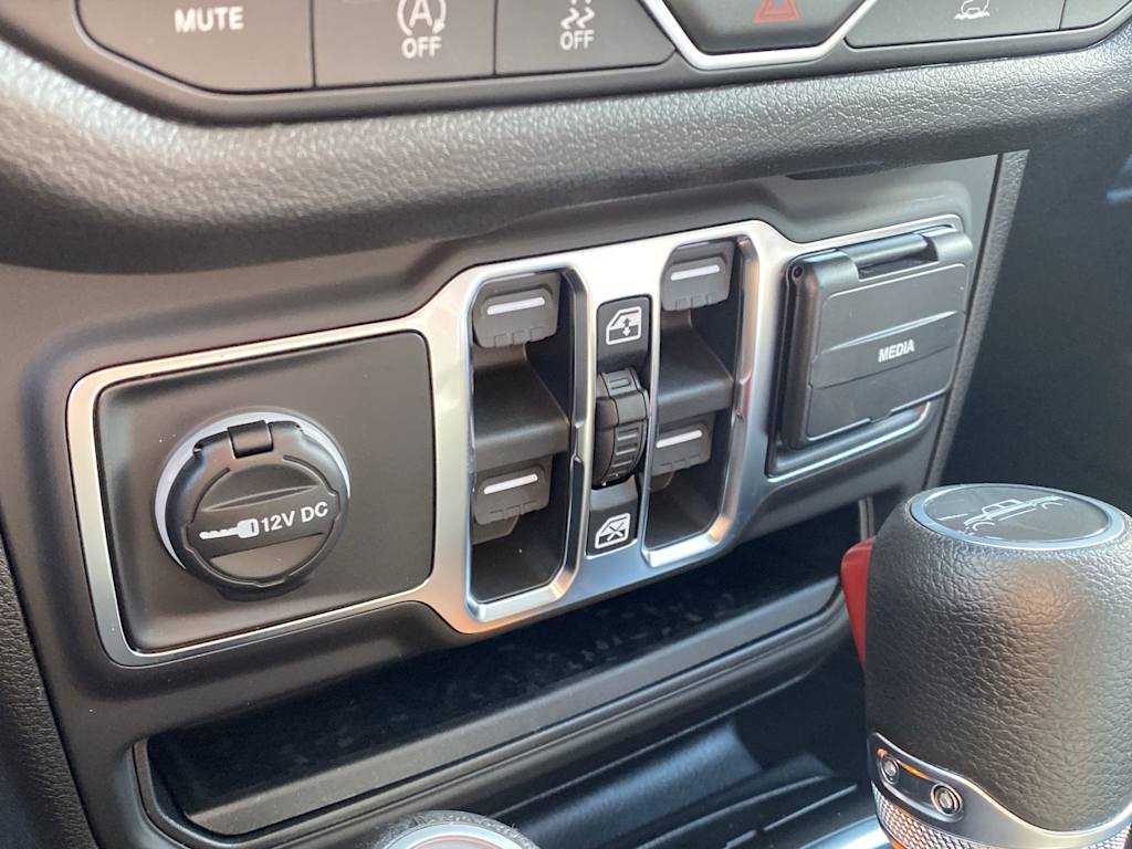 Thumbnail: 2026 Jeep Gladiator - 19
